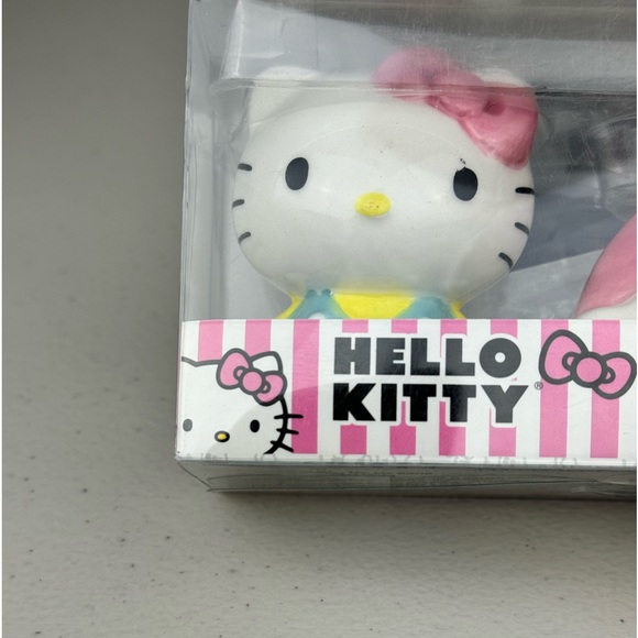 Hello Kitty Colorful Salt‎ & Pepper Shaker Set NWT - Picture 9 of 14